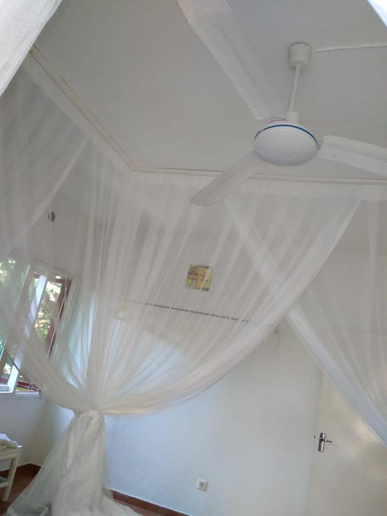הוילה פונטה דו אורו Ilha Azul House מראה חיצוני תמונה